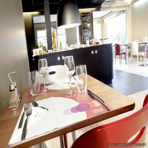 Campanile Lens Otel Restoran fotoğraf